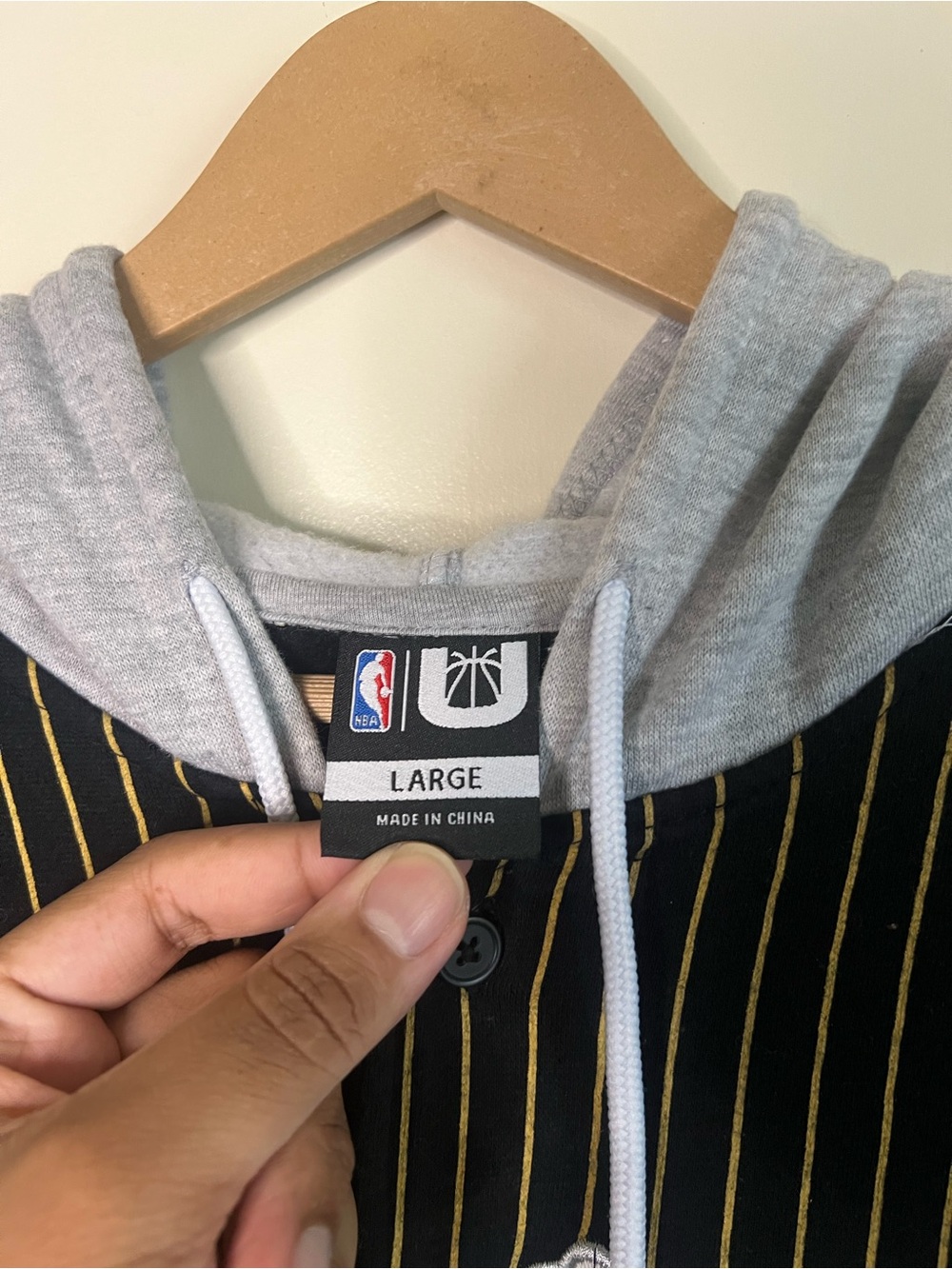 Vintage Y2K UNK Los Angeles Lakers Pinstripe Hooded Baseball Jersey Size L - Picture 2 of 5